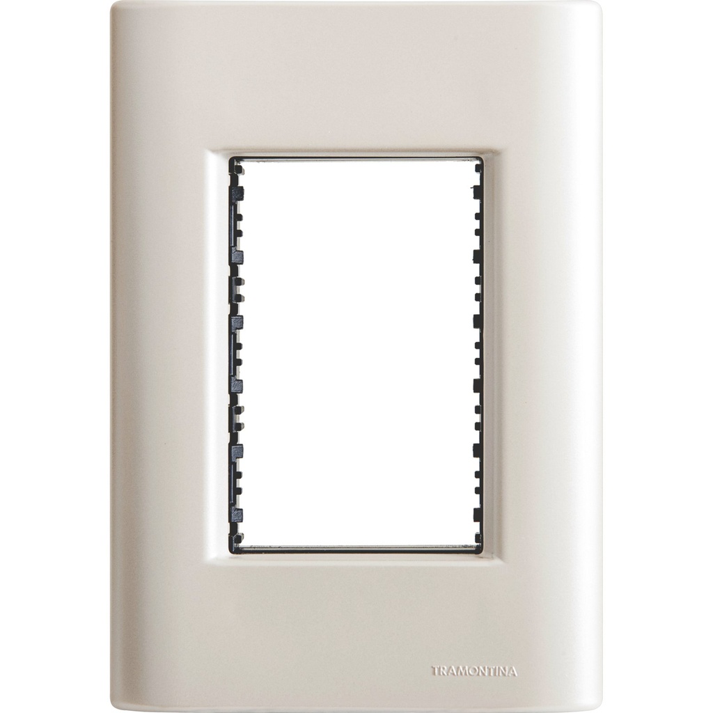 [57200054] TAPA 3 PUESTOS 4X2 PERLA GIZ