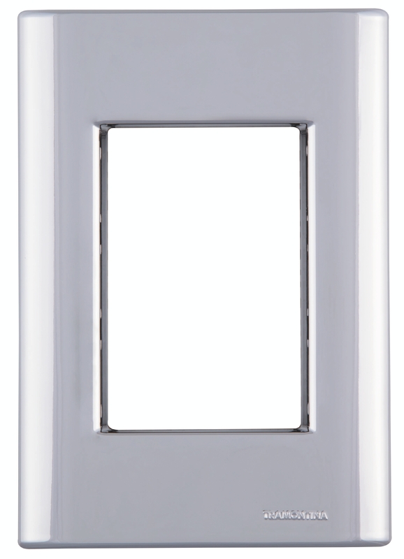 [57200063] TAPA 3 PUESTOS 4X2 PLATA GIZ SOFT TOUCH