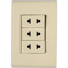 CONJUNTO ARMADO 3 TOMACORRIENTES 2P UNIVERSAL 10A 250V BEIGE LIZ